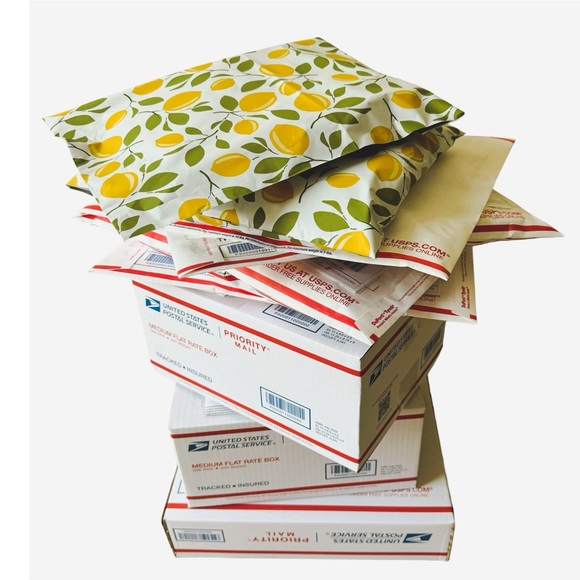 Meet your Posher! - Picture 10 of 12